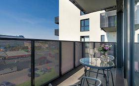 Wojciechowskiego Apartment With Parking By Noclegi Renters